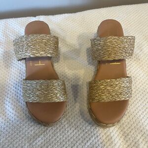 BEACH by Matisse raffia slide chunky heels, size 9